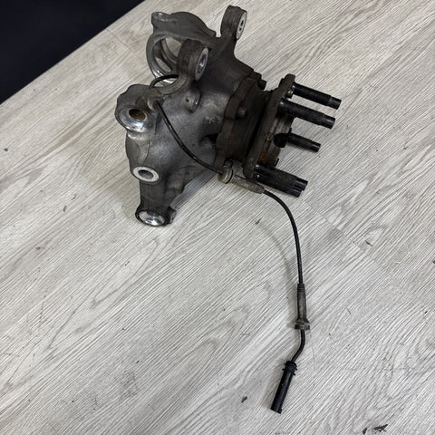 15-20 OEM BMW F80 F82 F83 M3 M4 Front Right Hub Spindle Knuckle Wheel Bearing