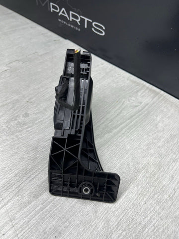 BMW F30 F36 F32 F82 F87 F80 MANUAL FUEL GAS ACCELERATOR FOOT PEDAL UNIT OEM