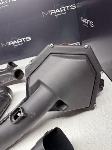 15-20 BMW F80 F82 F83 M3 M4 Air Filter Intakes Intake Box Charge Pipes Stock OEM