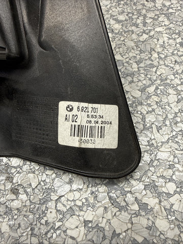 04-06 BMW 3 SERIES E46 M3 REAR LEFT TAIL LIGHT BULB HOLDER SOCKET OEM 6920701