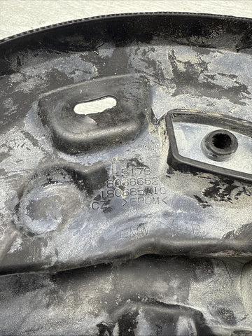 15-20 F80 F82 F83 M3 M4 FRONT RIGHT UPPER RUBBER STRUT MOUNT COVER OEM 8066662