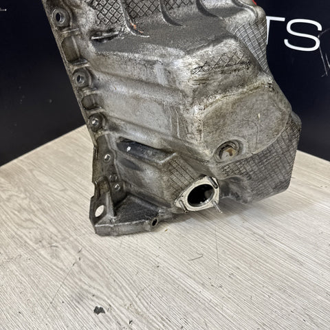 BMW F80 F82 F83 M3 M4 15-20 Engine Oil Pan S55 7854463 *Notes*