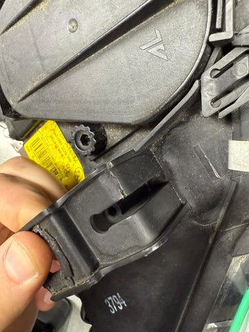 2010-2013 BMW 3 Series E92 / E93 Right LED Xenon Headlight OEM 7239936-07