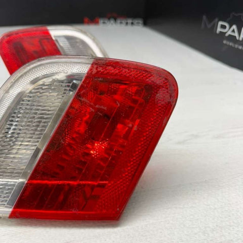 2000–2003 BMW 3 Series E46 Rear Trunk-Lid Tail Light Lamp Left+Right OEM