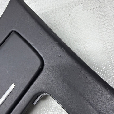 09-13 BMW E93 M3 DCT CIC LEATHER CENTER CONSOLE TRIM CONVERTIBLE *CREASES*
