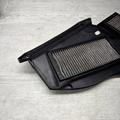 08-13 Bmw E92 M3 Front Right Upper Top Cabin Micro Filter Housing Cover Oem