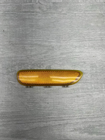 BMW E46 M3 FRONT BUMPER LEFT DRIVER REFLECTOR 63148383011 8383011 ORIGINAL