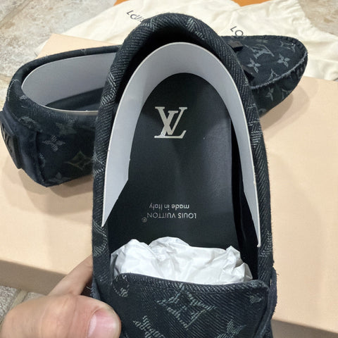 Louis Vuitton LV Driver Mocassin Black Size 9 Authentic Designer *Notes*