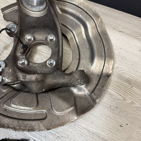 15-20 OEM BMW F80 F82 F83 M3 M4 Front Left Hub Spindle Knuckle Wheel *Notes*
