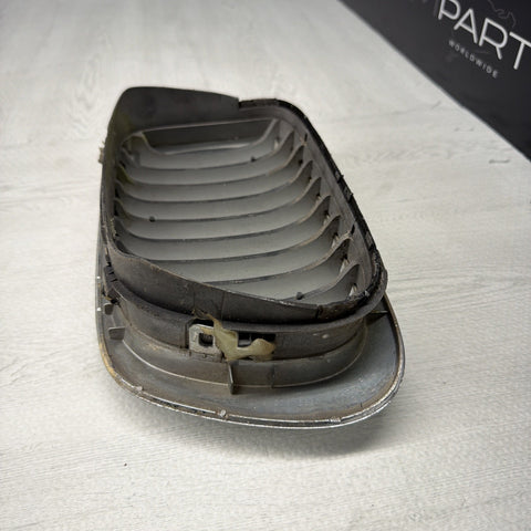 BMW E46 M3 01-06 Hood Grille Chrome OEM Right Passenger 8208668 *Broken Tabs