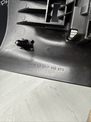 99-06 BMW E46 3 Series M3 Left Driver Side Tail Light Bulb Socket Panel 6920701