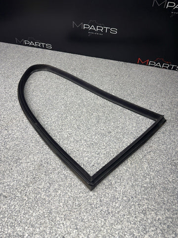 01-06 BMW E46 M3 Rear Vent Quarter Glass Window Seal Gasket Weatherstrip Set