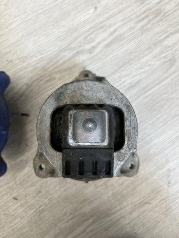 BMW 21-26 G80 G82 G83 M3 M4 ENGINE MOTOR MOUNTS 8097149 22118097149 OEM PAIR