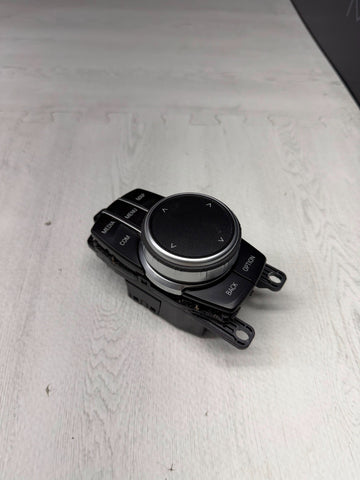 BMW G30 G01 G02 F90 M5 X3 iDrive Navigation Controller Knob NBT NAV Button OEM