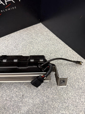 2025 Porsche Cayman GT4 RS Front Shock Lift Pump #74617 Z4