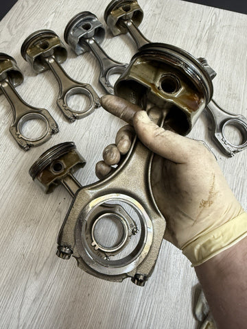 08-13 BMW E90 E92 E93 M3 V8 S65 Engine Pistons & Connecting Rods OEM Set