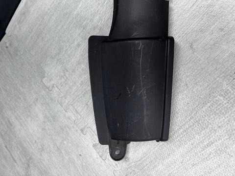 06-13 BMW E90 325 328I 335I FRONT HOOD AIR INTAKE SUCTION DUCT VENT 7541738 OEM