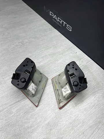 03-06 BMW E46 325 330 M3 Trunk Mounted Inner Tail Lights Smoked 6920705 6920706