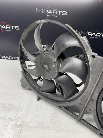 Electric Radiator Condenser Cooling Fan Fans Assembly 17-20 Nissan GTR *Broken