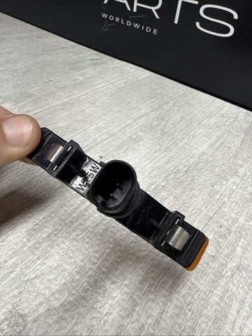 BMW 01-06 E46 M3 Turn Corner Light Lamp Side Marker Left Amber OEM 63137165845