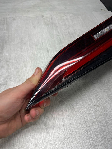 ORIGINAL BMW 4 Coupe G22 G82 M4 430 Rear Right Tail light 63217477610 USA