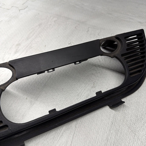 01-06 BMW E46 CONVERTIBLE REAR SEAT ROLLOVER BAR TRIM COVER 8204279 OEM BLACK