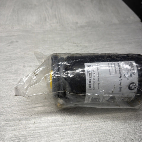 04-13 BMW E60 M5 E63 E64 M6 E90 E92 M3 TIRE PUMP INFLATING LIQUID BOTTLE 2282826