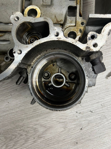 13-17 BMW F06 F10 F12 F13 M5 M6 S63 ENGINE UPPER OIL PAN FILTER HOUSING OEM