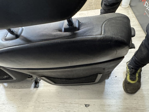 01-06 BMW E46 M3 Coupe Interior Front Seats Black heated Powered *Notes*