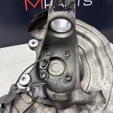 15-20 OEM BMW F80 F82 F83 M3 M4 Front Left Hub Spindle Knuckle Wheel *Notes*