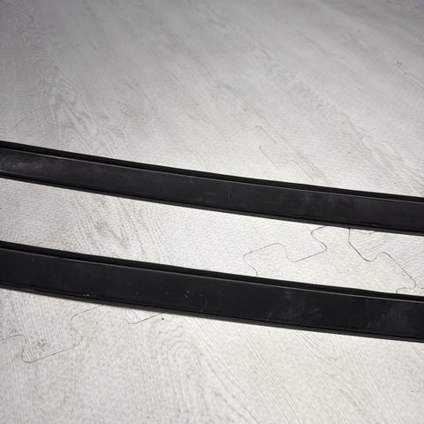 08-13 BMW E92 335 M3 Coupe Roof Rails Mouldings Pair 51138045379 *Fading Paint*