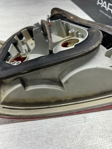 BMW 01-03 E46 325 330 M3 Coupe Tail Light Lamp Right Passenger Side