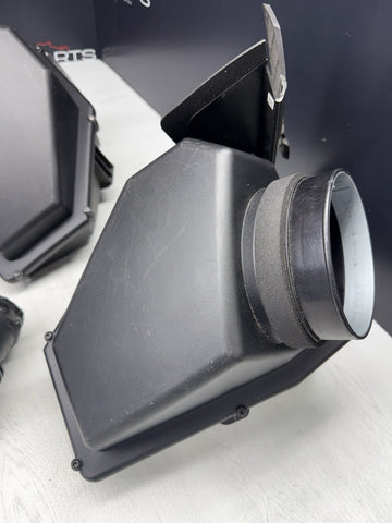 18-23 BMW F90 M5 F91 F92 F93 M8 AIR INTAKES INTAKE FILTER & HOUSING SET OEM