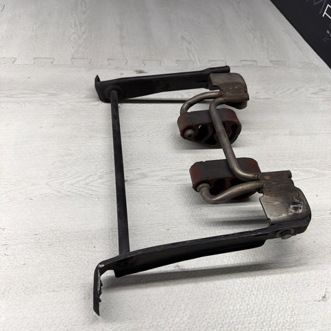 BMW E90 E92 E93 M3 08-13 Muffler Bracket Hanger 8041984