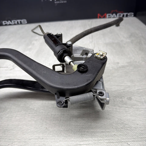 01-06 BMW E46 M3 OEM Clutch and Brake Pedal Assembly + Pedal Covers