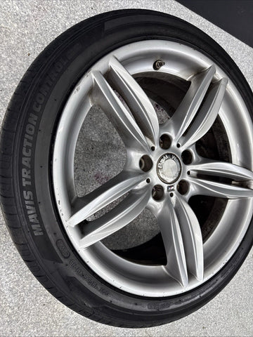 OEM BMW F10 F13 Front Wheel Rim 19x8.5 ET33 Double Spoke Style 351 Silver *Crack