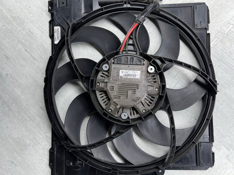 12-16 BMW F30 F32 335I 428I 435I M-SPORT ENGINE COOLING FAN MOTOR SHROUD 850W