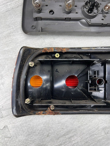 88-93 BMW E30 3-Series Right Rear Tail Light Lamp Late Model Factory OEM