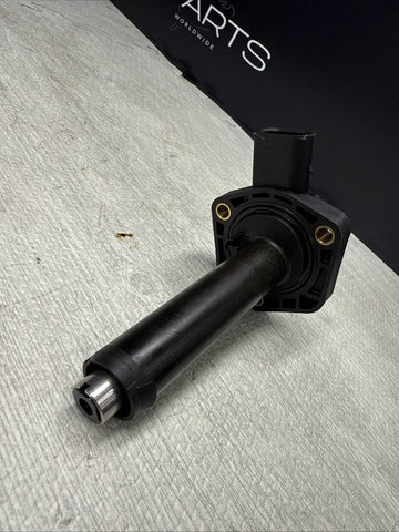 OEM 06-11 BMW E82 E88 E90 E92 E60 E70 328 335 528 128 135 Oil Level Sensor