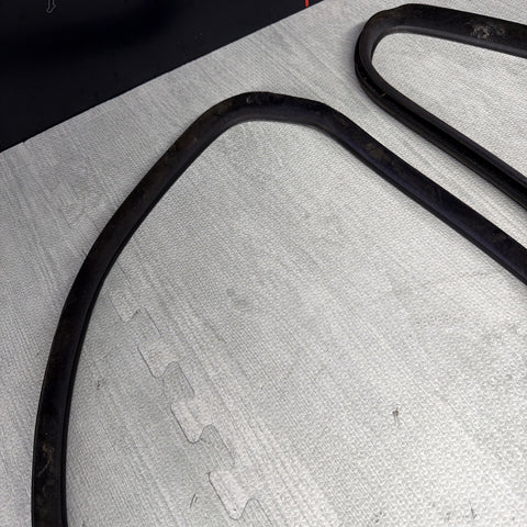 BMW 94-99 E36 M3 Coupe Panel Window Gaskets Seal Black Quarter Rear OEM