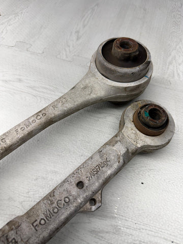 24-26 FORD MUSTANG FRONT RIGHT LOWER CONTROL ARM SET OEM 2K MILES