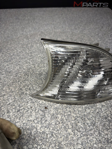 DEPO M3 Clip-On Clear Corner Signal Lights 2001 BMW E46 M3