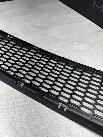 08-13 BMW E90 E92 E93 M3 OEM Front Bumper Lower Center Grille
