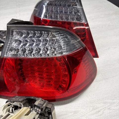 00 01 02 BMW E46 2Dr Convertible 330Ci 325Ci 323Ci LED Tail Lights Red Smoke