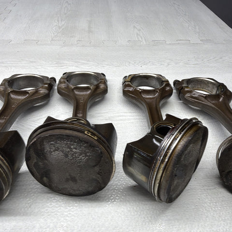 2003 Honda S2000 AP1 F20C 2.0L Pistons / Connecting Rods