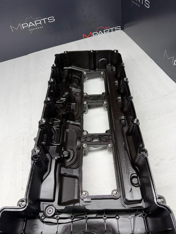 2015–2020 BMW M2/M3/M4 F80 S55 Engine Cylinder Head Valve Cover OEM 11127846359