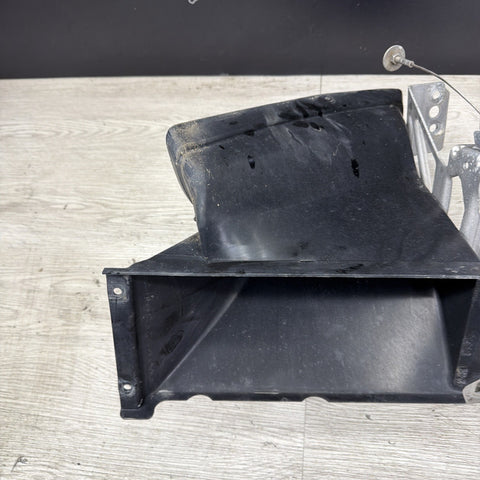 08-13 OEM BMW E90 E92 E93 M3 Front Right Passenger Side Cooler Air Duct Vent