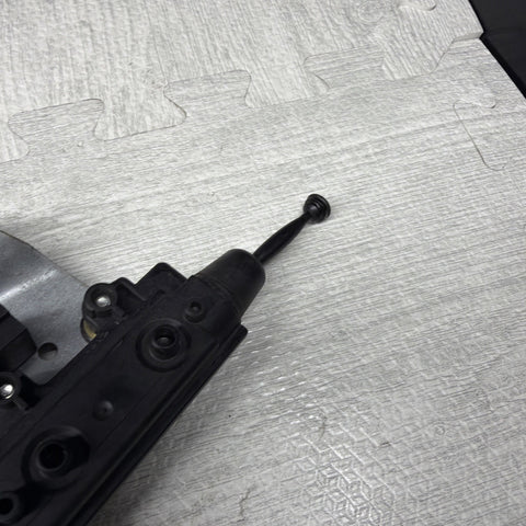 BMW E46 M3 330ci 325ci PASSENGER REAR WINDOW VENT REGULATOR MOTOR 8238744