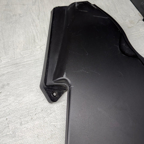 2007-2013 BMW 3 Series E90/E92/E93 Air Filter Box / Housing OEM 9136178 *scratch