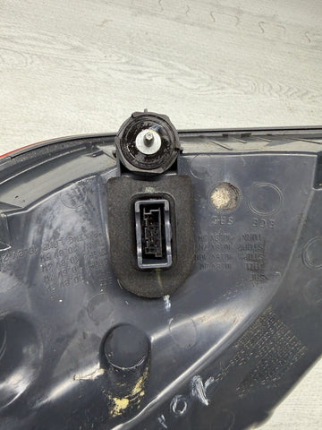 12-19 OEM BMW F06 F12 F13 640 650 M6 Rear Left Outer Tail Light OEM 7210577